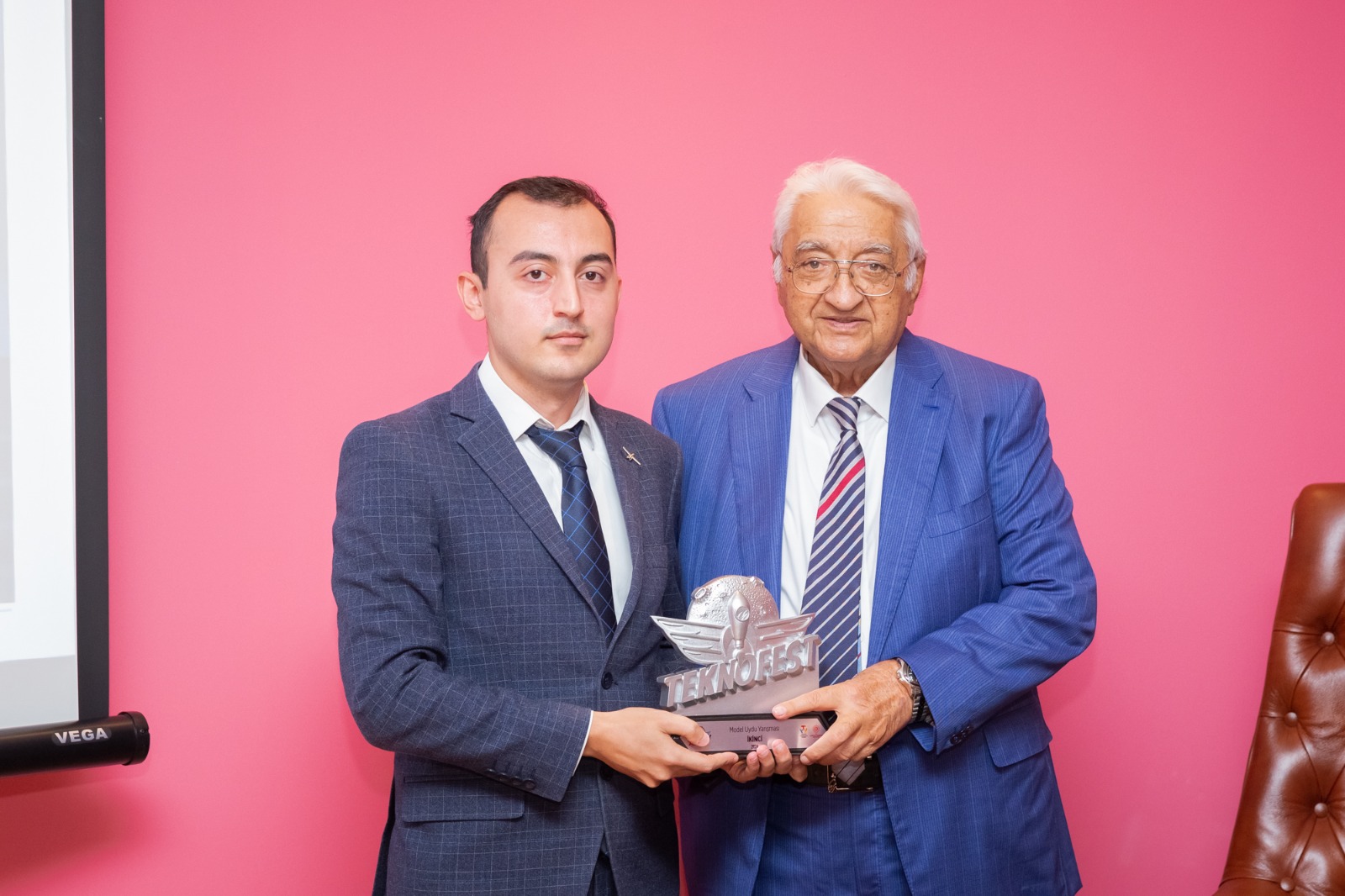 Milli Aviasiya Akademiyasının rektoru, akademik Arif Paşayevin sədrliyi ilə Elmi şuranın iclası keçirilib (FOTO)