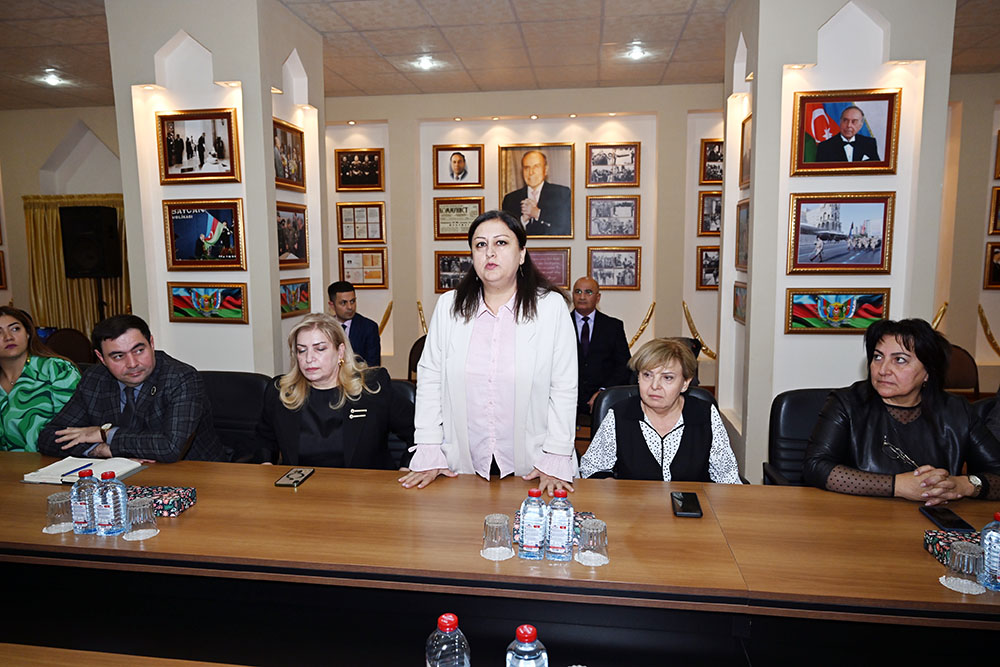 Zəfər günü ərəfəsində bir sıra QHT rəhbərləri ilə görüş keçirilib (FOTO)