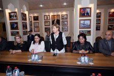 Zəfər günü ərəfəsində bir sıra QHT rəhbərləri ilə görüş keçirilib (FOTO)