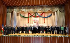 Zəfər günü ərəfəsində bir sıra QHT rəhbərləri ilə görüş keçirilib (FOTO)