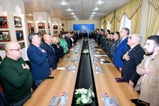 Zəfər günü ərəfəsində bir sıra QHT rəhbərləri ilə görüş keçirilib (FOTO)