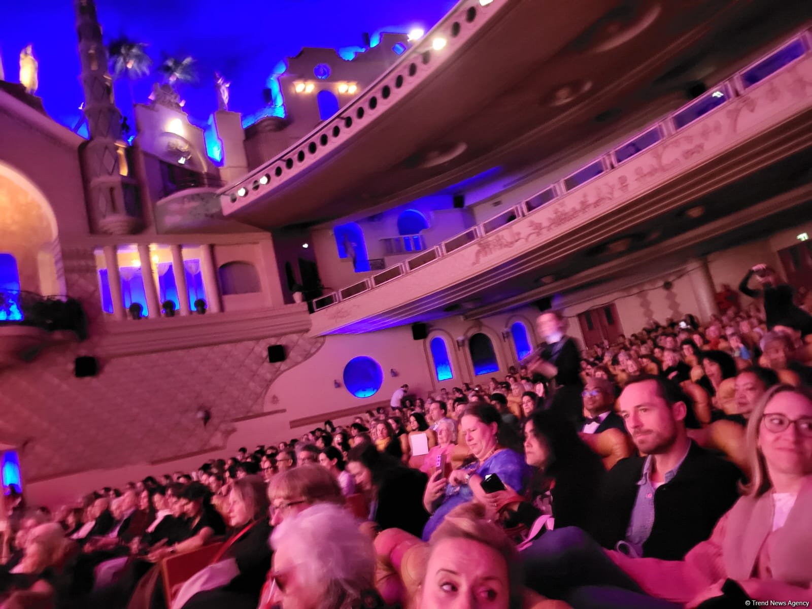 “Xarıbülbül əfsanəsi” sənədli filmi Parisdə Rex kinoteatrında nümayiş olunacaq (FOTO/VİDEO)