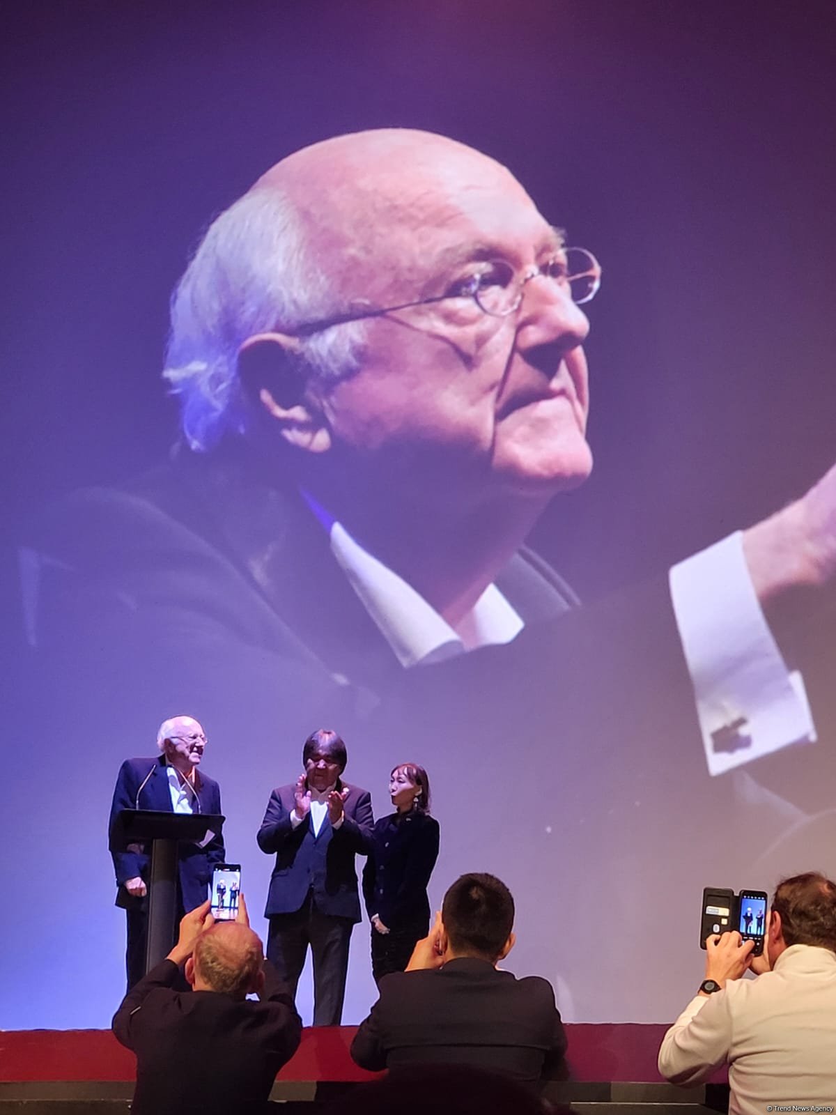 “Xarıbülbül əfsanəsi” sənədli filmi Parisdə Rex kinoteatrında nümayiş olunacaq (FOTO/VİDEO)