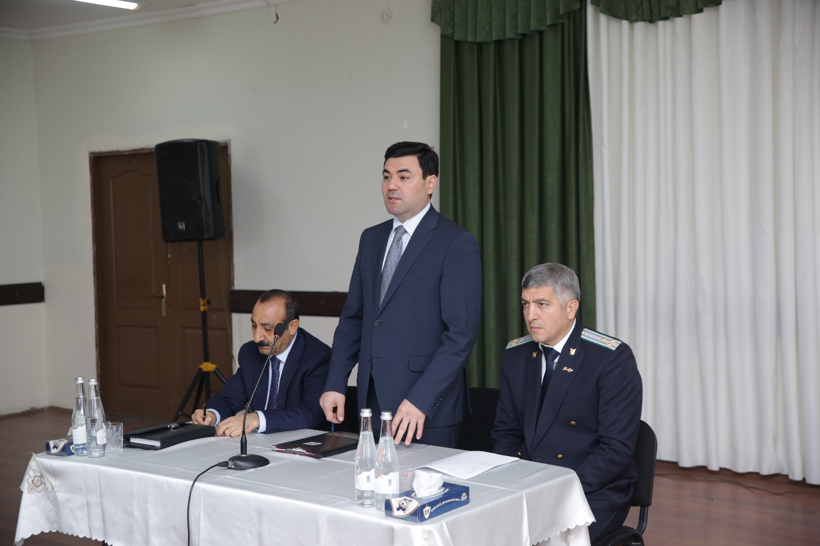 Xaçmazın Uzunoba kəndində sakinlərin müraciət və təklifləri dinlənilib (FOTO)