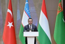 Prezident İlham Əliyev Bişkekdə Macarıstanın Baş nazirinin təltifolunma mərasimində iştirak edib (FOTO/VİDEO)