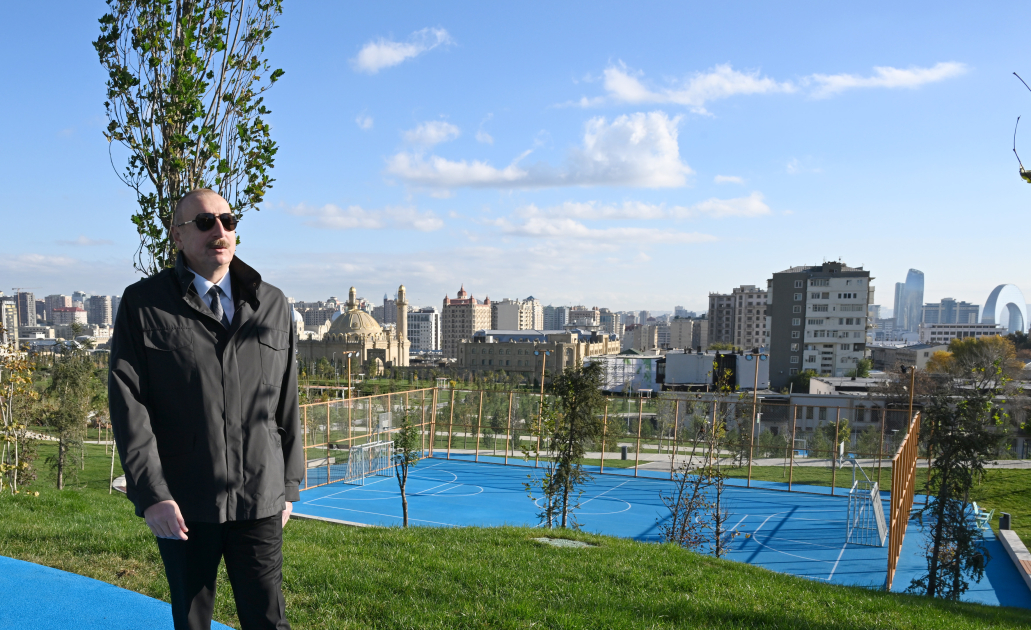 Prezident İlham Əliyev Bakıda Mərkəzi Parkın üçüncü hissəsinin açılışında iştirak edib (FOTO/VİDEO) (YENİLƏNİB)