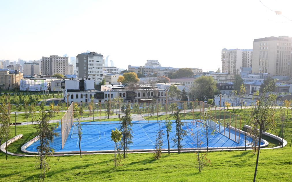 Prezident İlham Əliyev Bakıda Mərkəzi Parkın üçüncü hissəsinin açılışında iştirak edib (FOTO/VİDEO) (YENİLƏNİB)
