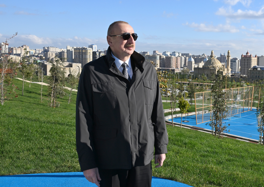 Prezident İlham Əliyev Bakıda Mərkəzi Parkın üçüncü hissəsinin açılışında iştirak edib (FOTO/VİDEO) (YENİLƏNİB)