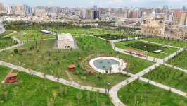 Prezident İlham Əliyev Bakıda Mərkəzi Parkın üçüncü hissəsinin açılışında iştirak edib (FOTO/VİDEO) (YENİLƏNİB)