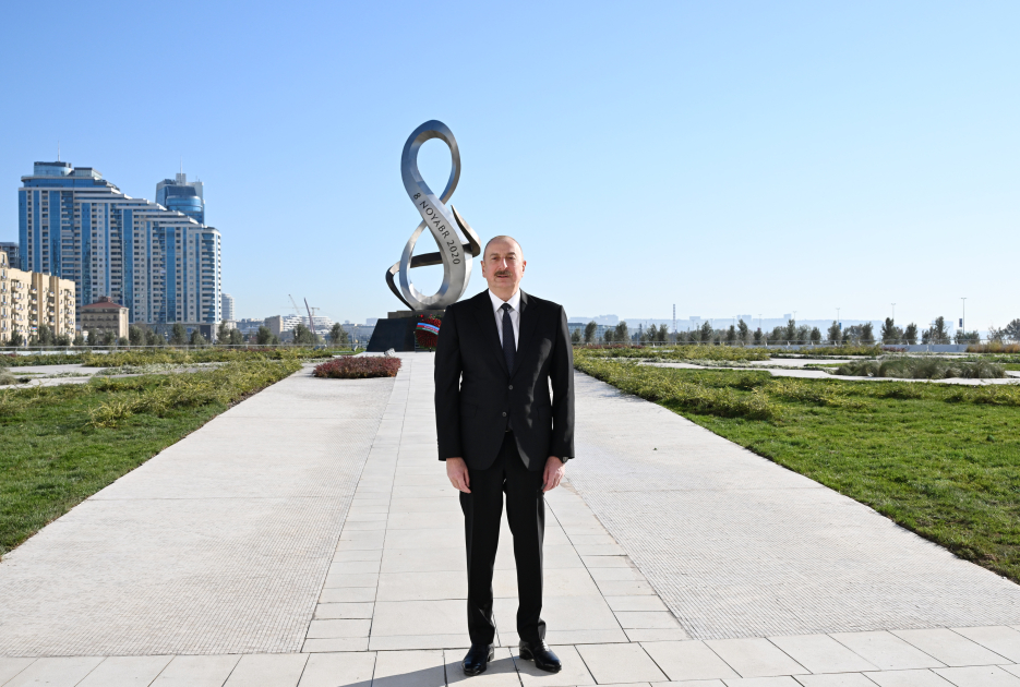 Prezident İlham Əliyev və Birinci xanım Mehriban Əliyeva Bakıda Zəfər parkının açılışında iştirak ediblər (YENİLƏNİB-2) (FOTO/VİDEO)