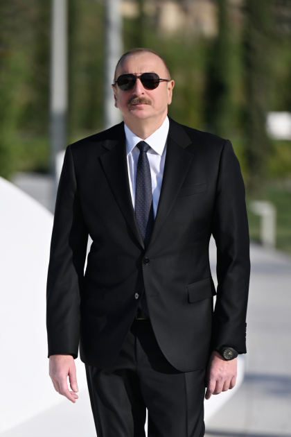 Prezident İlham Əliyev və Birinci xanım Mehriban Əliyeva Bakıda Zəfər parkının açılışında iştirak ediblər (YENİLƏNİB-2) (FOTO/VİDEO)