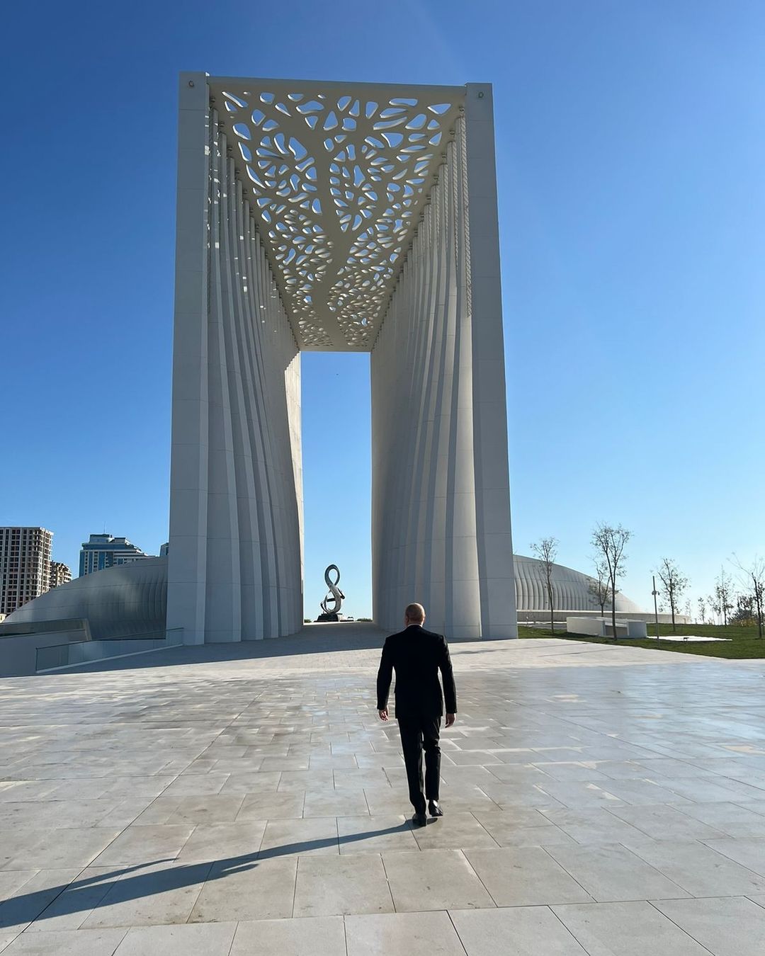 Birinci vitse-prezident Mehriban Əliyeva Zəfər parkı ilə bağlı paylaşım edib (FOTO)