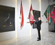 Prezident İlham Əliyev Bakıda Dövlət Bayrağı Meydanında olub, Azərbaycanın üçrəngli Bayrağını ucaldıb (FOTO/VİDEO) (YENİLƏNİB)