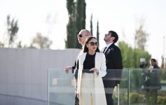 Prezident İlham Əliyev və Birinci xanım Mehriban Əliyeva Bakıda Zəfər parkının açılışında iştirak ediblər (YENİLƏNİB-2) (FOTO/VİDEO)