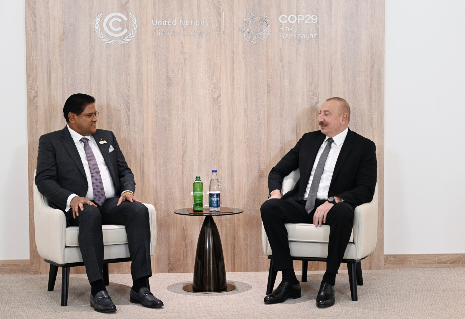 Prezident İlham Əliyev Surinam Prezidenti ilə görüşüb (FOTO/VİDEO) (YENİLƏNİB)