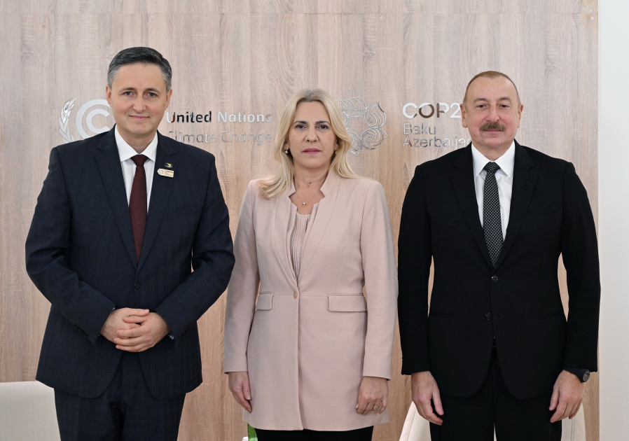Prezident İlham Əliyev Bosniya və Herseqovinanın Rəyasət Heyətinin Sədri və üzvü ilə görüşüb (FOTO/VİDEO) (YENİLƏNİB)