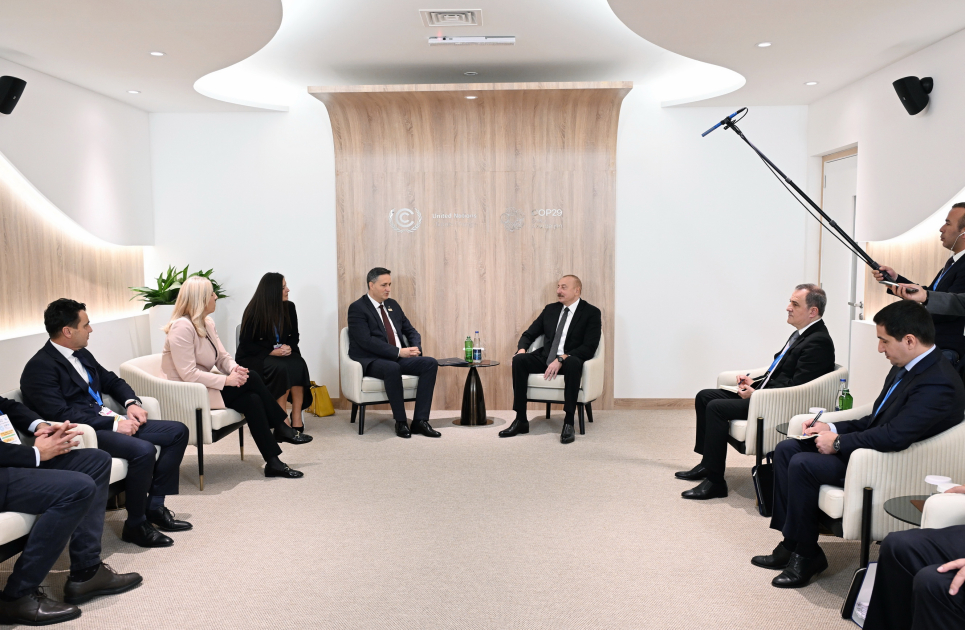 Prezident İlham Əliyev Bosniya və Herseqovinanın Rəyasət Heyətinin Sədri və üzvü ilə görüşüb (FOTO/VİDEO) (YENİLƏNİB)