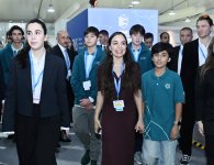 Heydər Əliyev Fondunun vitse-prezidenti Leyla Əliyeva və Bakı Media Mərkəzinin rəhbəri Arzu Əliyeva Dəniz Növlərinin Beynəlxalq Müdafiəsi layihəsinin təqdimatında iştirak ediblər (FOTO)