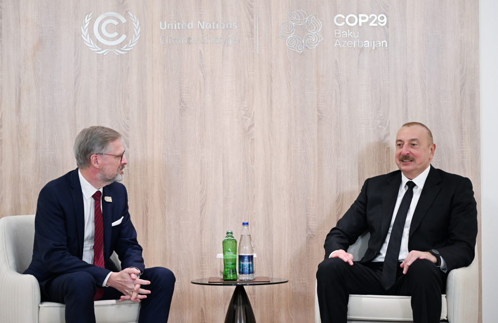 Prezident İlham Əliyev Çex Respublikasının Baş naziri ilə görüşüb (FOTO/VİDEO) (YENİLƏNİB)