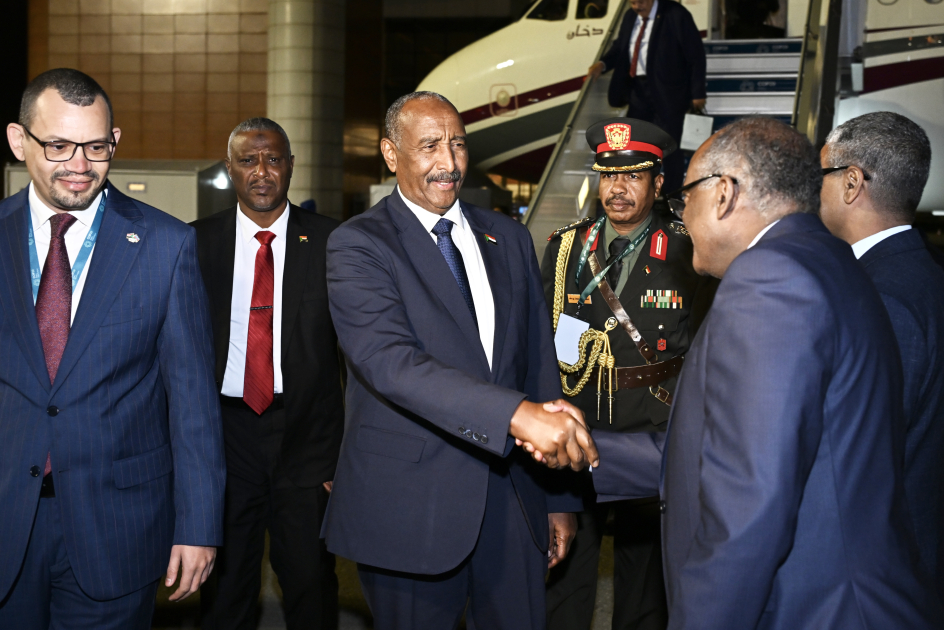 Sudanın Suverenlik Şurasının sədrinin Azərbaycana səfəri başlayıb (FOTO)