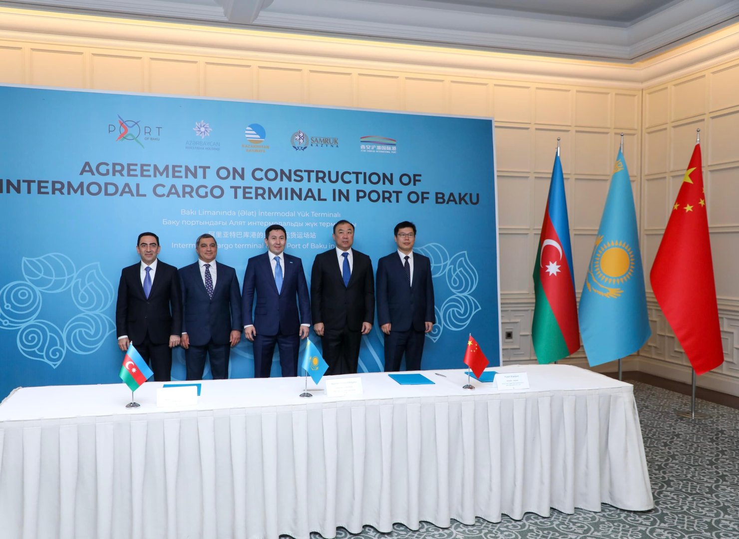 Azərbaycan, Qazaxıstan və Çin Bakı Limanında yeni İntermodal Yük Terminalının inşası üçün birgə müəssisə yaradıb (FOTO)