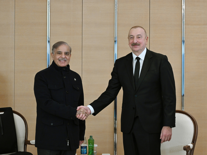 Prezident İlham Əliyev Pakistanın Baş naziri ilə görüşüb (FOTO/VİDEO) (YENİLƏNİB)