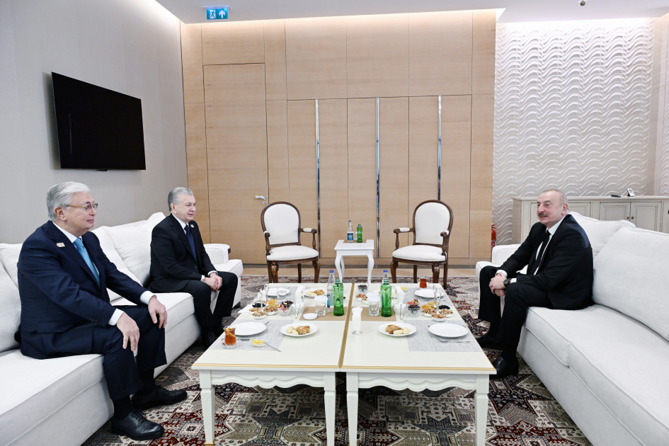 Bakıda Prezident İlham Əliyevin, Prezident Kasım-Jomart Tokayevin və Prezident Şavkat Mirziyoyevin üçtərəfli görüşü olub (FOTO/VİDEO) (YENİLƏNİB-2)