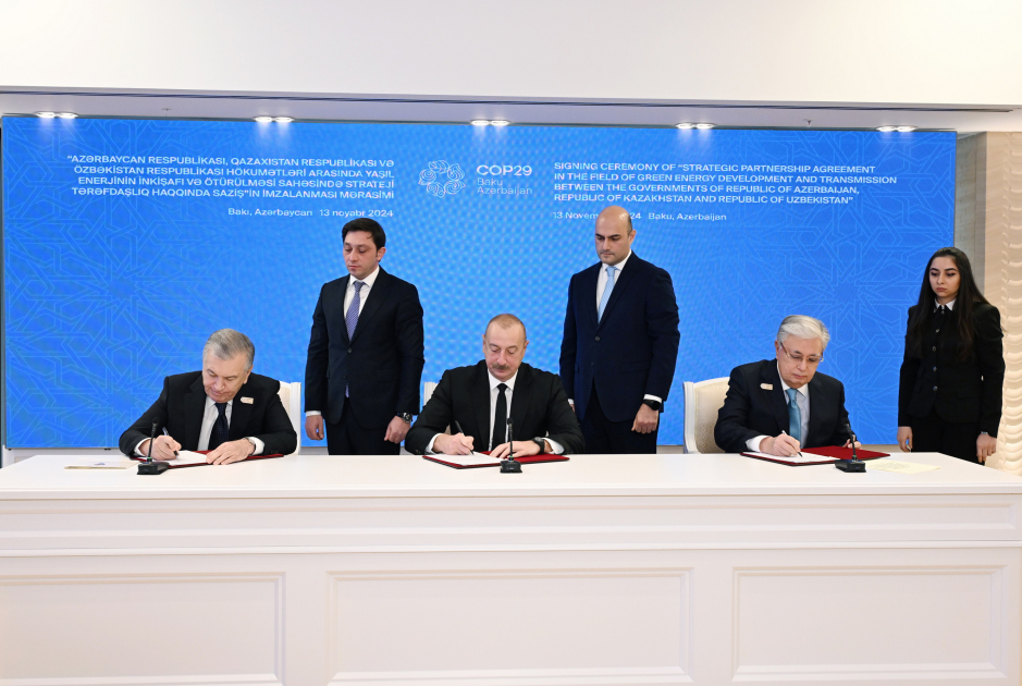 Azərbaycan, Qazaxıstan və Özbəkistan yaşıl enerjinin inkişafı və ötürülməsi sahəsində strateji tərəfdaşlıq haqqında saziş imzaladı