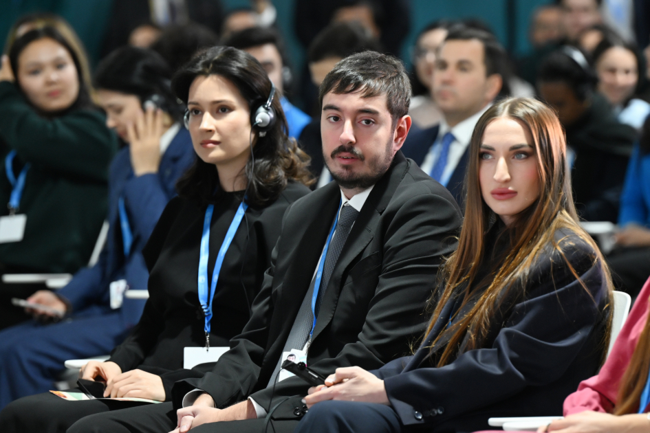 COP29-da Birinci xanımların iştirakı ilə “Gənclər iqlim fəaliyyətlərinin ön cəbhəsində” mövzusunda konfrans keçirilib (FOTO)