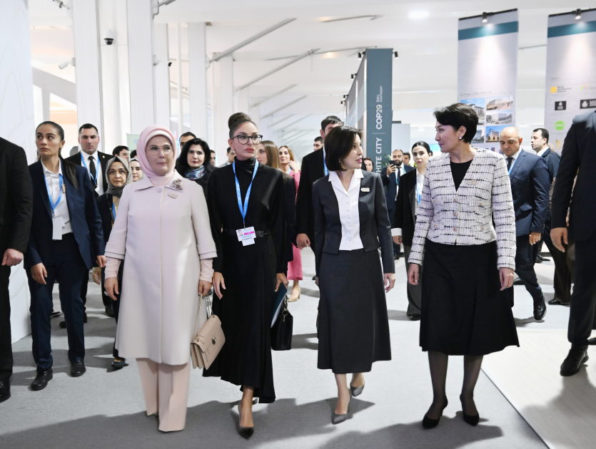 COP29-da Birinci xanımların iştirakı ilə “Gənclər iqlim fəaliyyətlərinin ön cəbhəsində” mövzusunda konfrans keçirilib (FOTO)