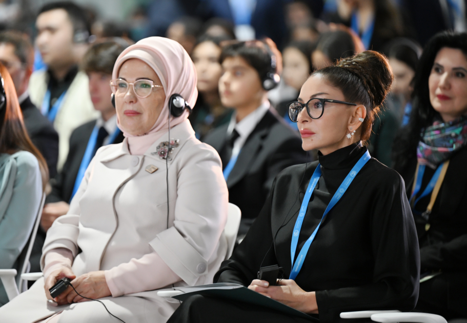 COP29-da Birinci xanımların iştirakı ilə “Gənclər iqlim fəaliyyətlərinin ön cəbhəsində” mövzusunda konfrans keçirilib (FOTO)