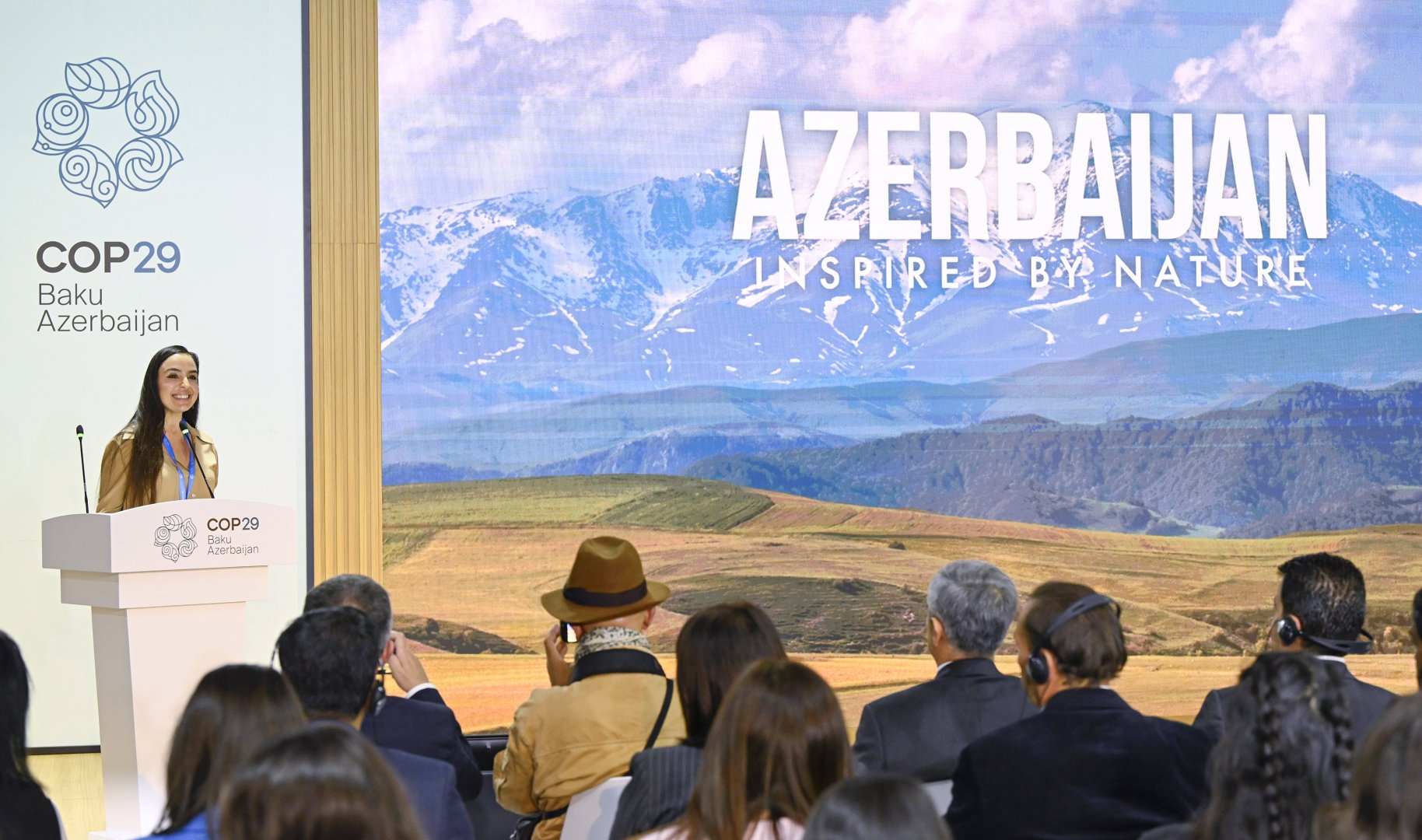 COP29 çərçivəsində Heydər Əliyev Fondunun “Azərbaycan. Təbiətin sehrində” nəşri təqdim edilib (FOTO/VİDEO)