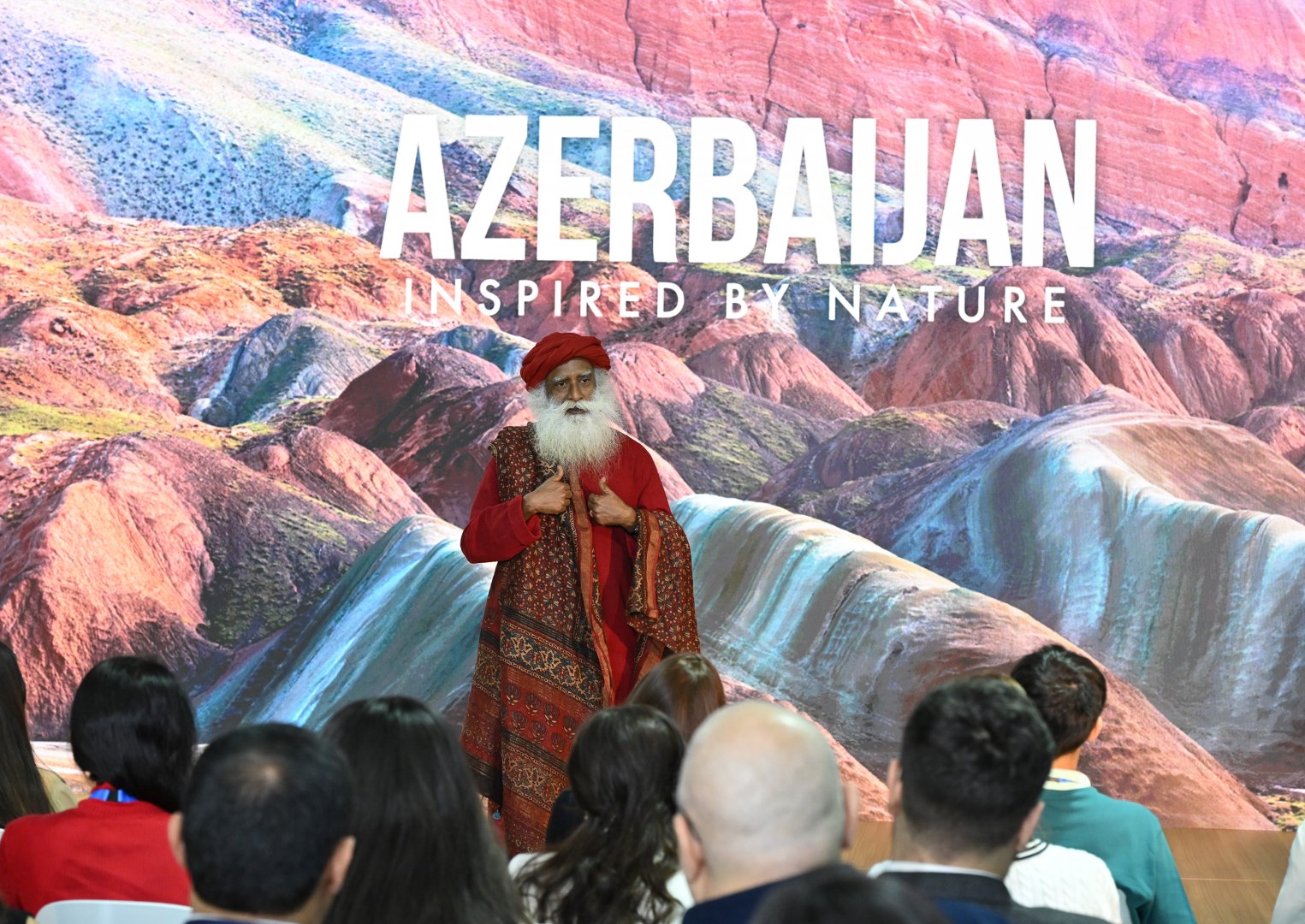 COP29 çərçivəsində Heydər Əliyev Fondunun “Azərbaycan. Təbiətin sehrində” nəşri təqdim edilib (FOTO/VİDEO)