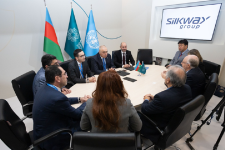 COP29 çərçivəsində “Silk Way Alat Free Economic Zone” şirkəti və ICAO arasında yaşıl hava limanı və karqo kəndinə dair strateji razılaşma imzalanıb (FOTO)