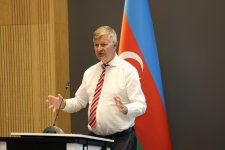 UNEC-də keçirilən CASI Davamlı Maliyyə Forumu uğurla başa çatıb (FOTO)