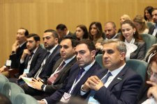 UNEC-də keçirilən CASI Davamlı Maliyyə Forumu uğurla başa çatıb (FOTO)