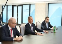 Prezident İlham Əliyev Beynəlxalq Kanoe, Avarçəkmə və Draqon Qayıqları federasiyalarının prezidentləri ilə görüşüb (FOTO/VİDEO) (YENİLƏNİB)