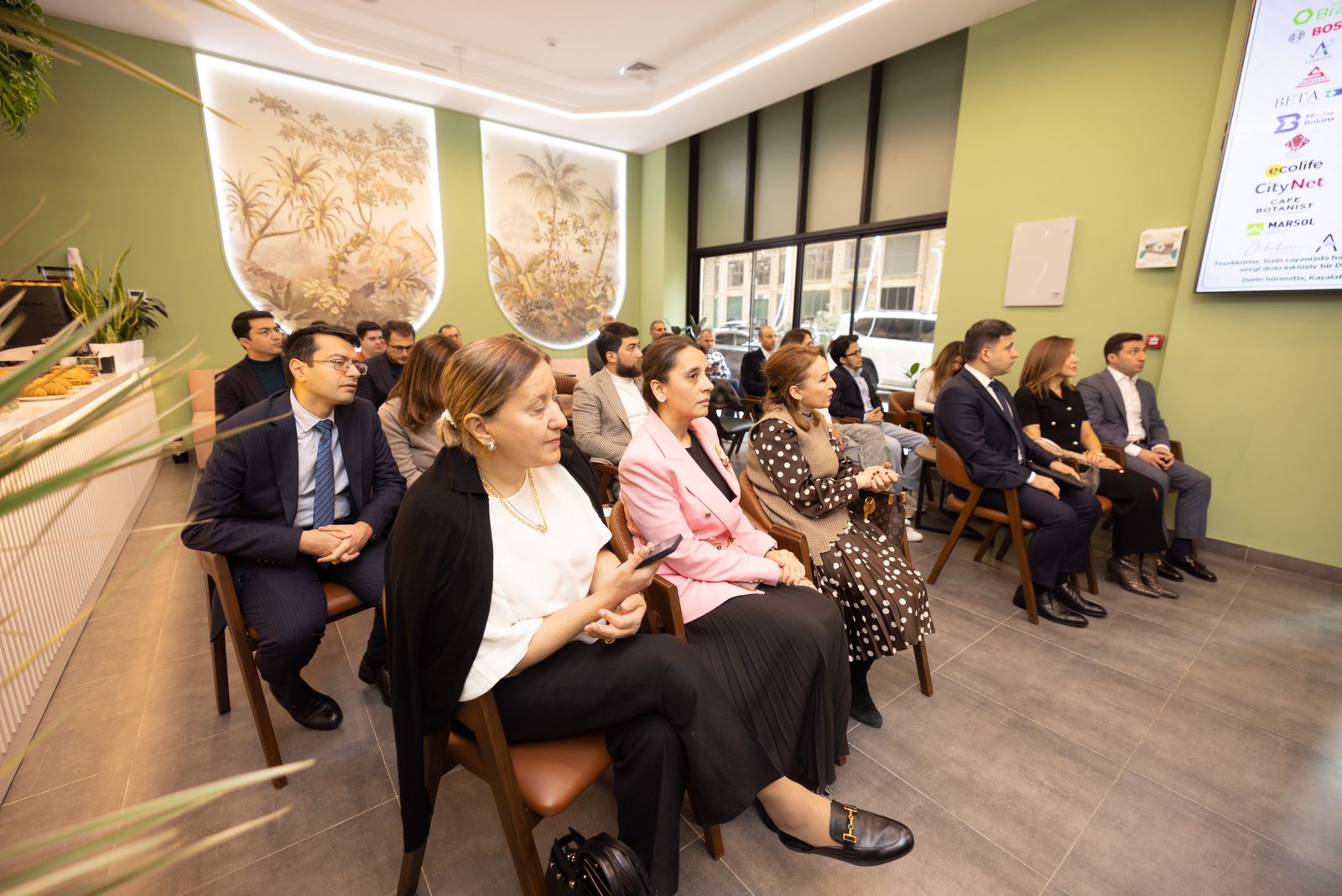 Bakıda “İş yerində neyromüxtəliflik” mövzusunda panel müzakirəsi keçirilib (FOTO)