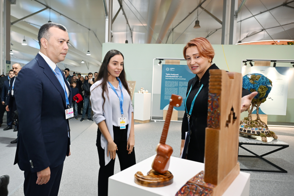 Heydər Əliyev Fondunun vitse-prezidenti Leyla Əliyeva və Bakı Media Mərkəzinin rəhbəri Arzu Əliyeva COP29-da təqdim edilən inklüziv sərgi ilə tanış olublar (FOTO)