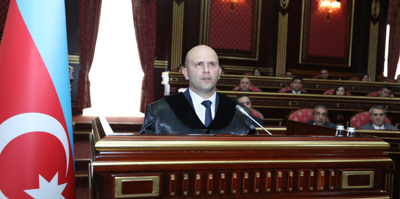 Yeni təyin olunmuş hakimlər Ali Məhkəmədə and içiblər (FOTO)