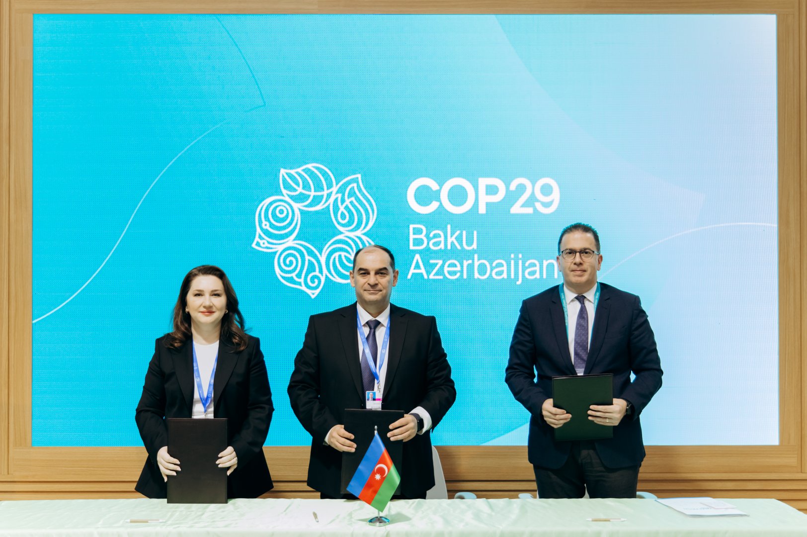 Kəlbəcərdə ilk yerli külək elektrik stansiyasına investisiya haqqında memorandum imzalanıb (FOTO)