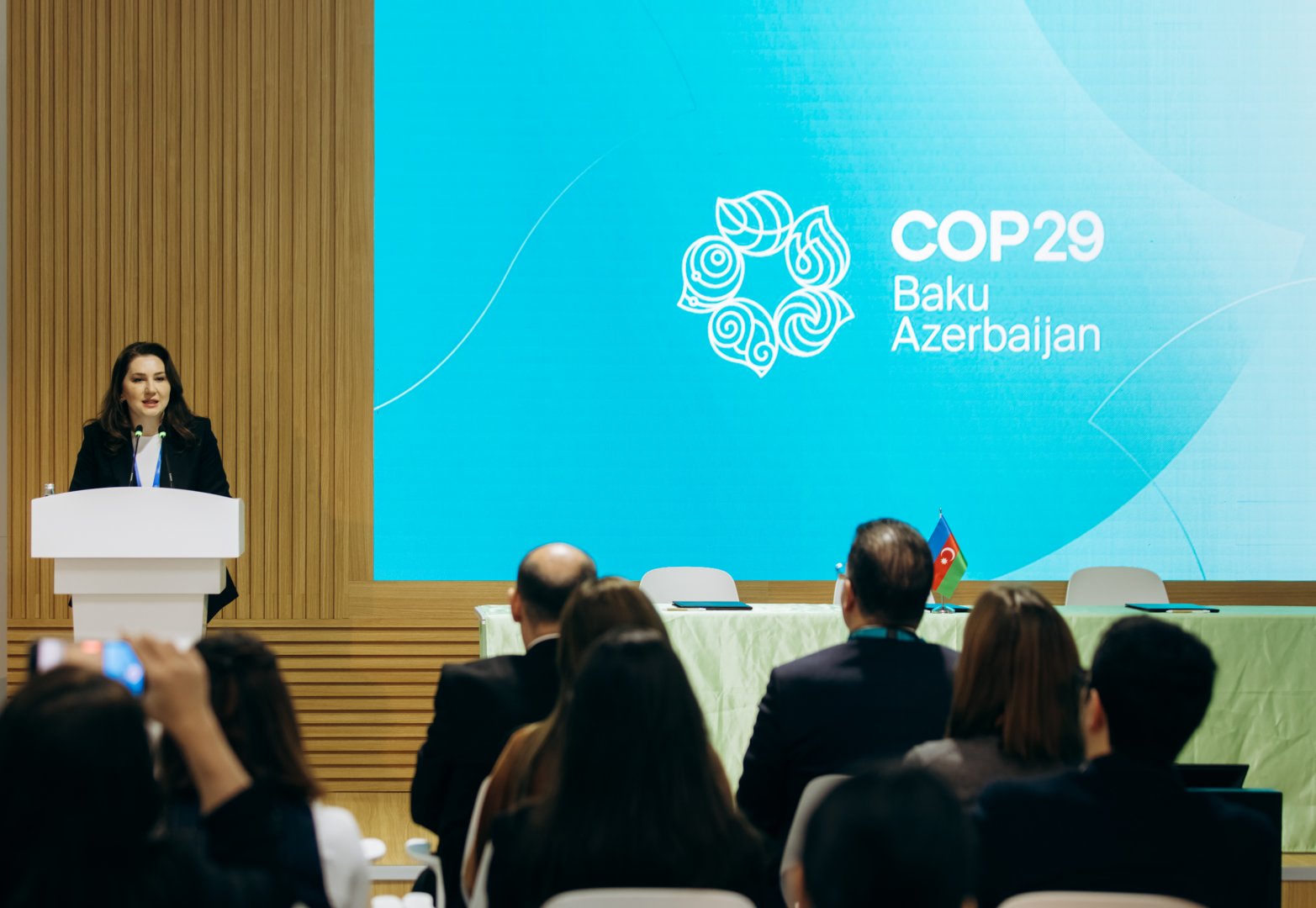 Kəlbəcərdə ilk yerli külək elektrik stansiyasına investisiya haqqında memorandum imzalanıb (FOTO)