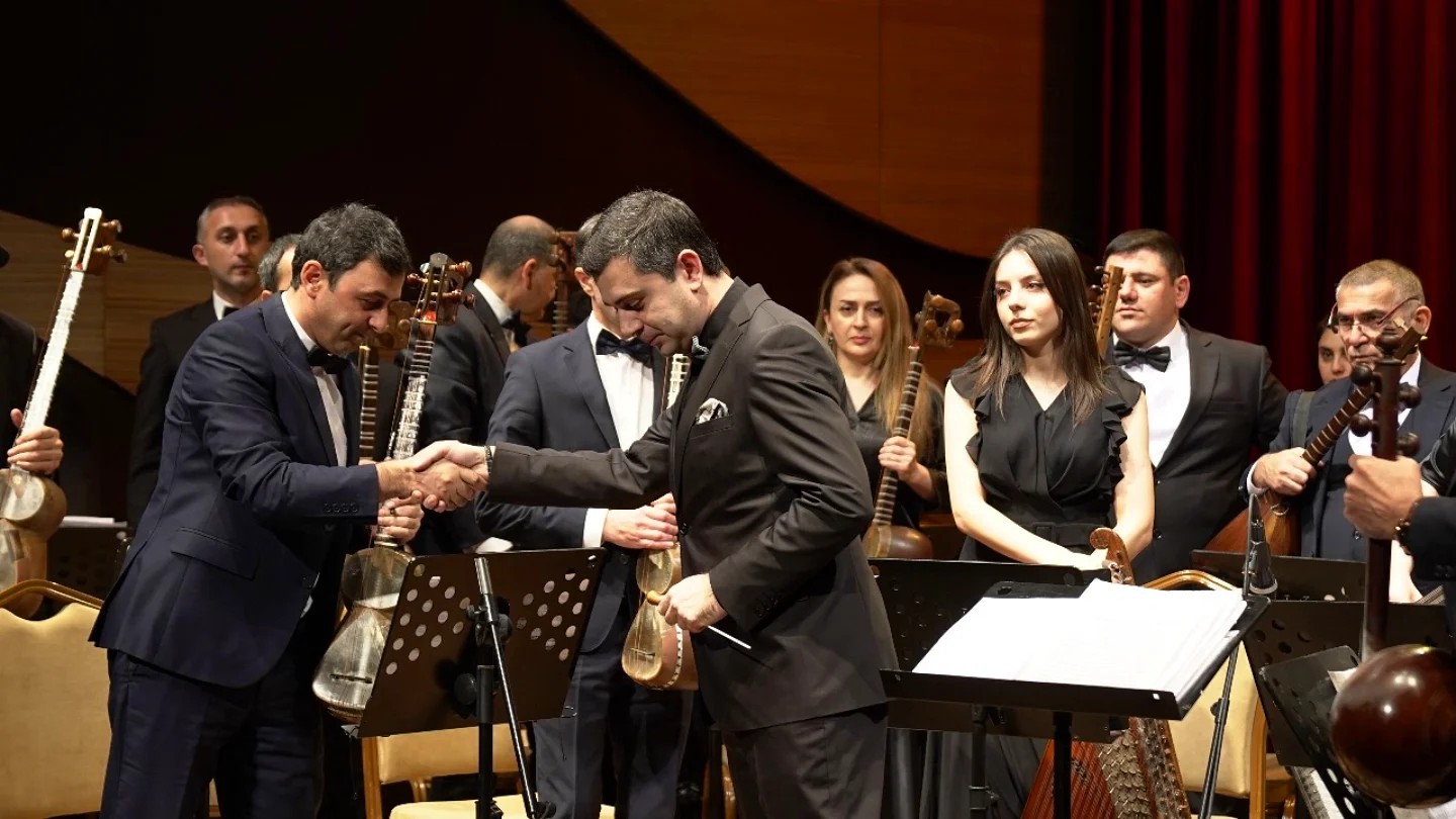 COP29 qonaqları üçün Azərbaycan klassiklərinin əsərləri təqdim olunub - FOTO