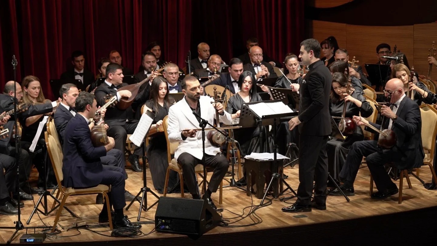 COP29 qonaqları üçün Azərbaycan klassiklərinin əsərləri təqdim olunub - FOTO
