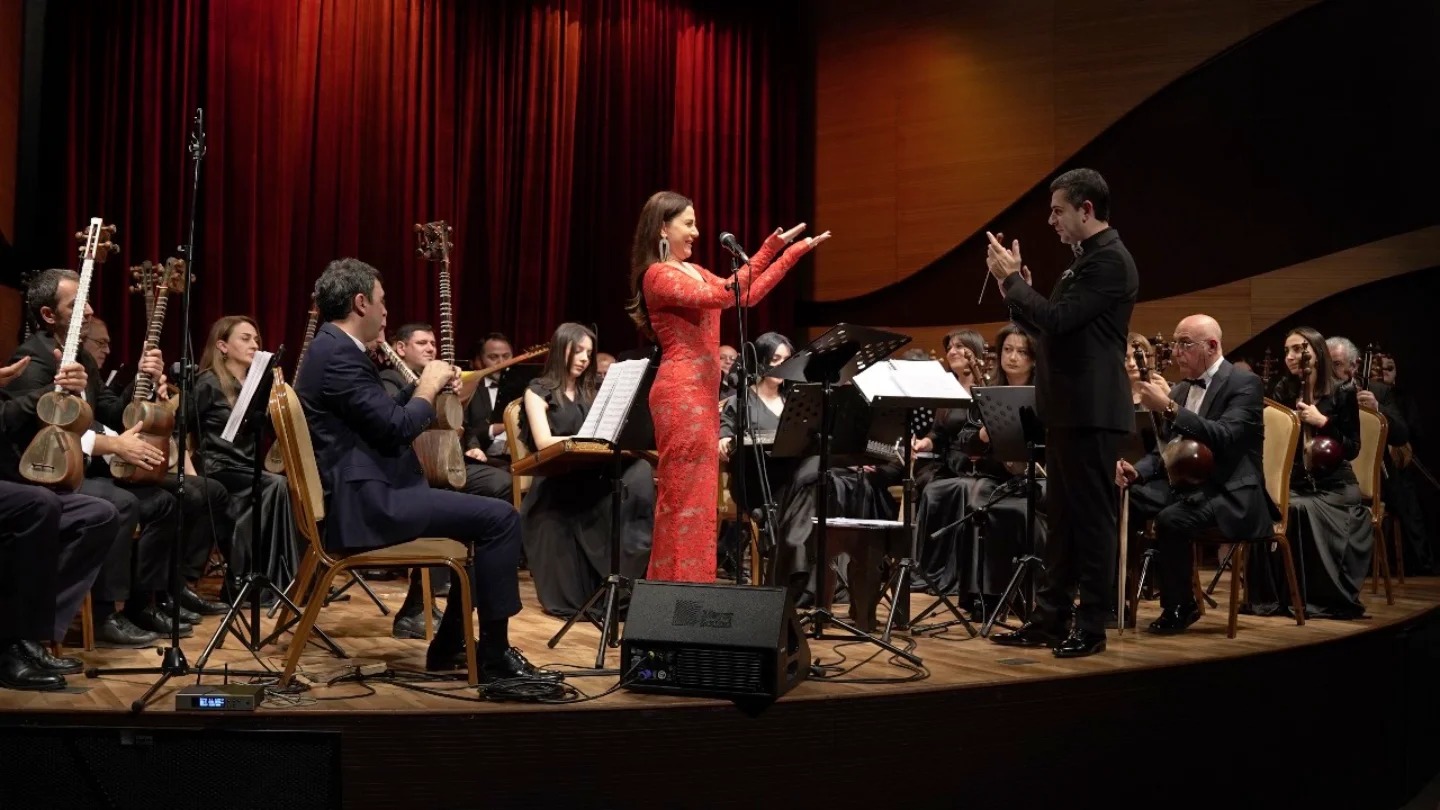 COP29 qonaqları üçün Azərbaycan klassiklərinin əsərləri təqdim olunub - FOTO