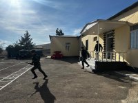 "Babəkər" zastavasında şərti sərhəd pozucularının yaxalanması əməliyyatı keçirilib (FOTO/VİDEO)