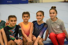 Kişi idman gimnastikası üzrə 29-cu, qadın idman gimnastikası üzrə 8-ci ölkə çempionatı və birinciliyi davam edir (FOTO)
