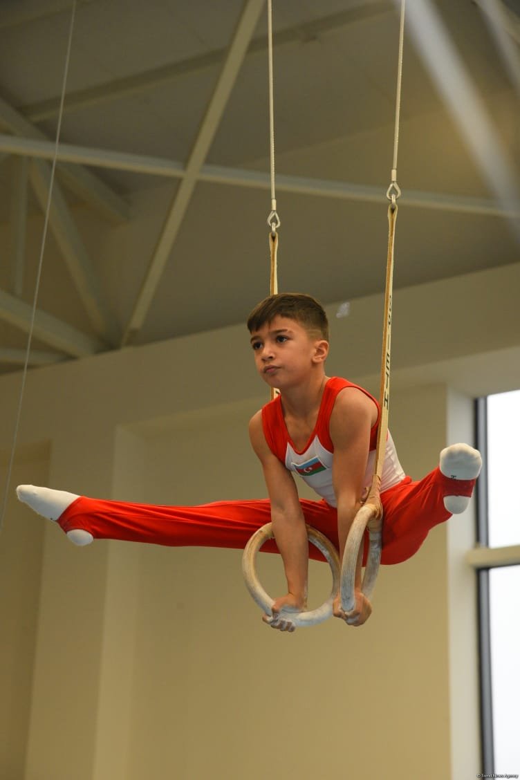 Kişi idman gimnastikası üzrə 29-cu, qadın idman gimnastikası üzrə 8-ci ölkə çempionatı və birinciliyi davam edir (FOTO)