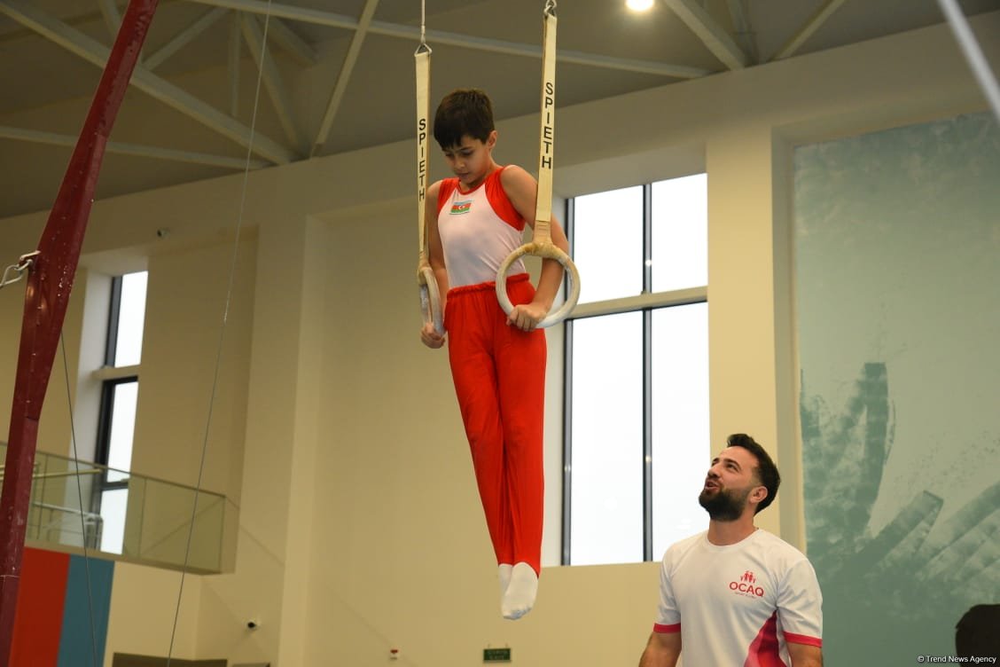 Kişi idman gimnastikası üzrə 29-cu, qadın idman gimnastikası üzrə 8-ci ölkə çempionatı və birinciliyi davam edir (FOTO)