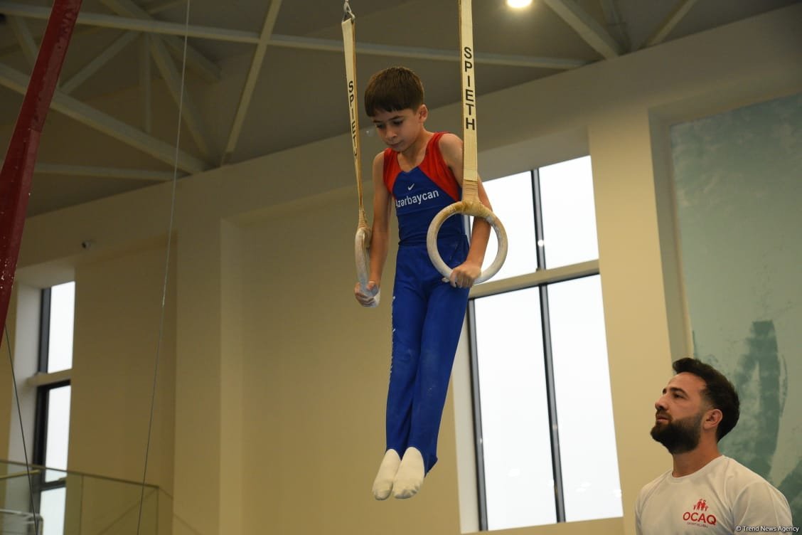 Kişi idman gimnastikası üzrə 29-cu, qadın idman gimnastikası üzrə 8-ci ölkə çempionatı və birinciliyi davam edir (FOTO)